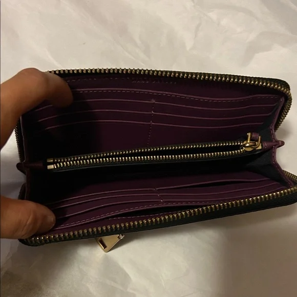 Marc Jacobs Aubergine Leather Wallet with Gold Accents - Picture 5 of 13